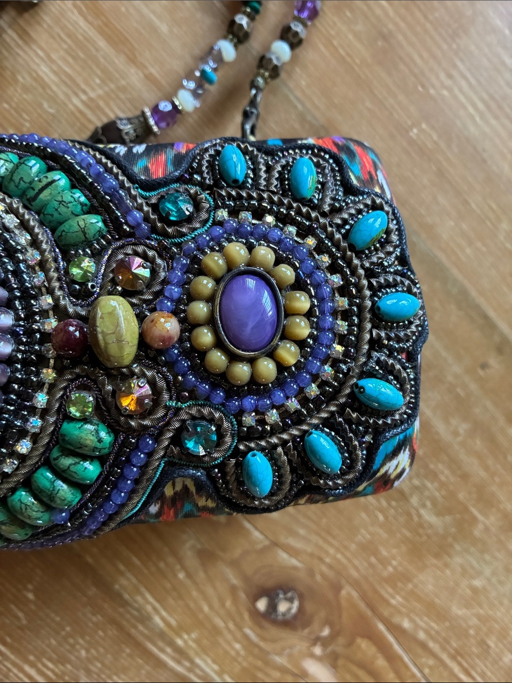 Sensational Mary Frances Natural, Crystal & Painted Stones Ikat Clutch Bag - Picture 5 of 16
